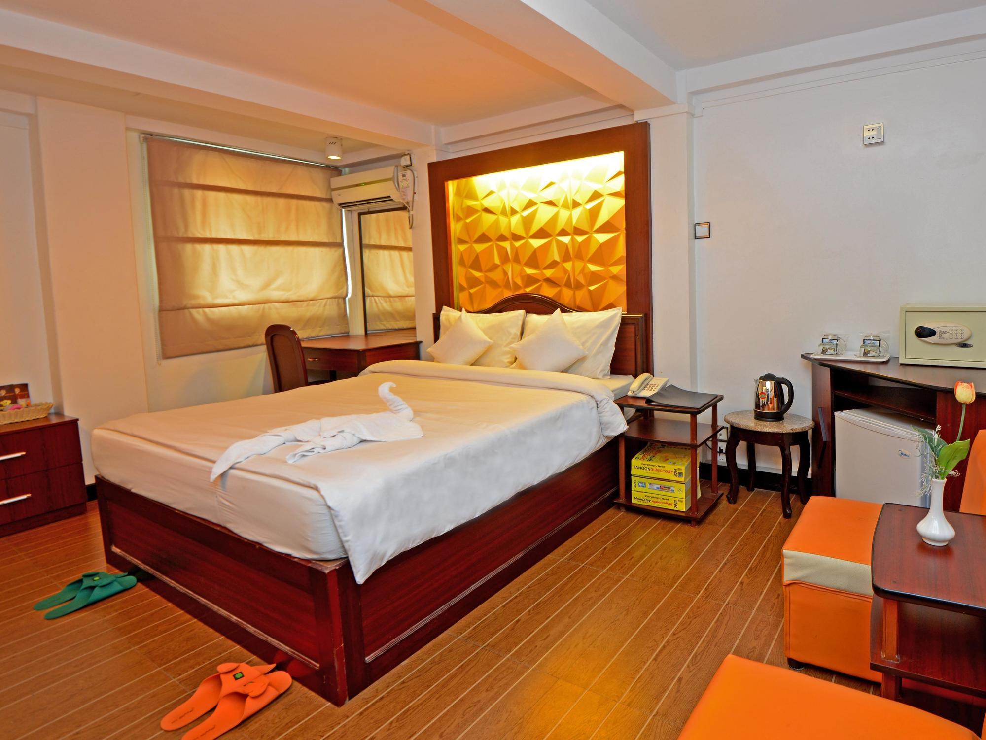 Clover Hotel Rangoon Eksteriør billede