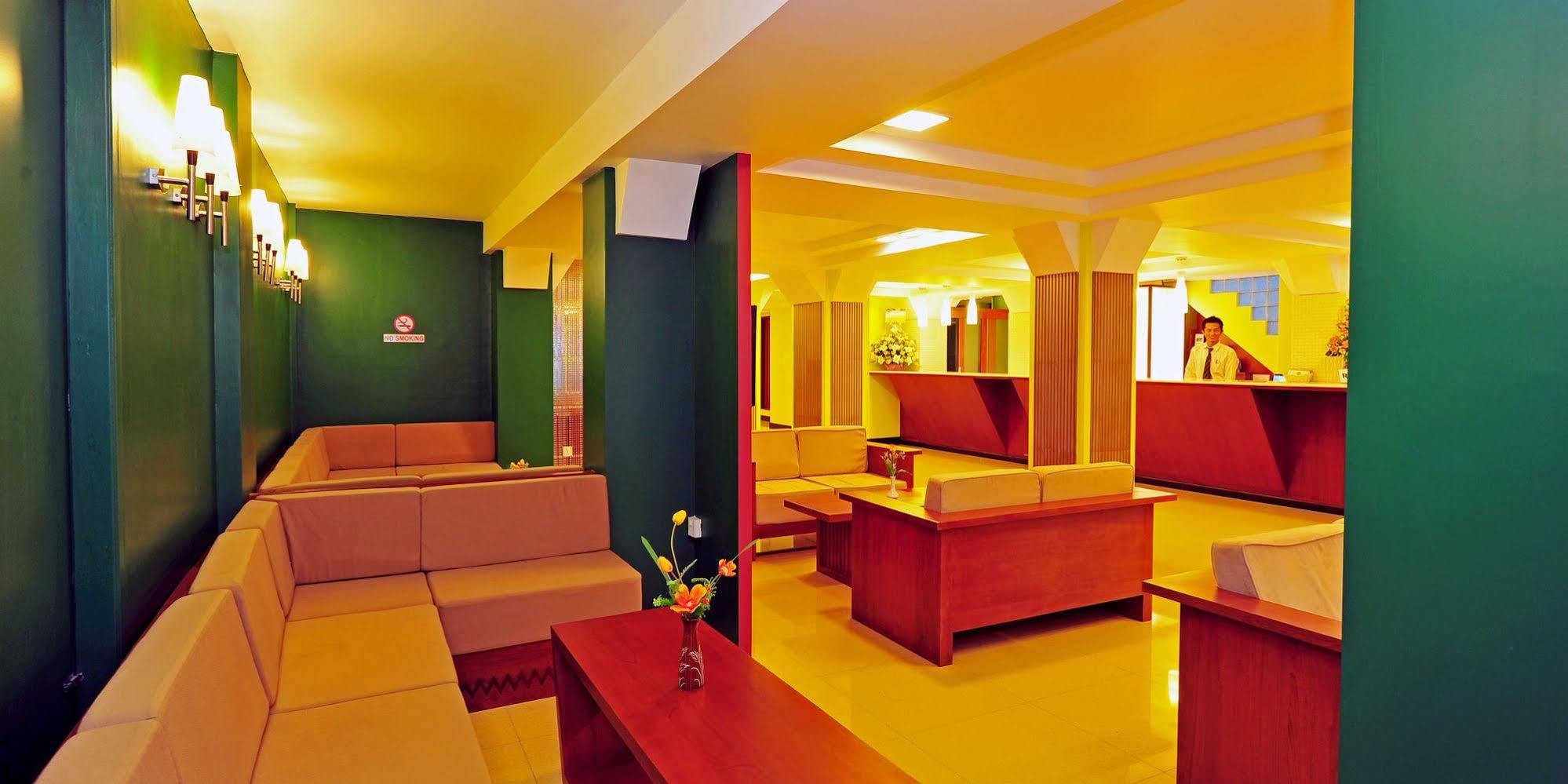 Clover Hotel Rangoon Eksteriør billede