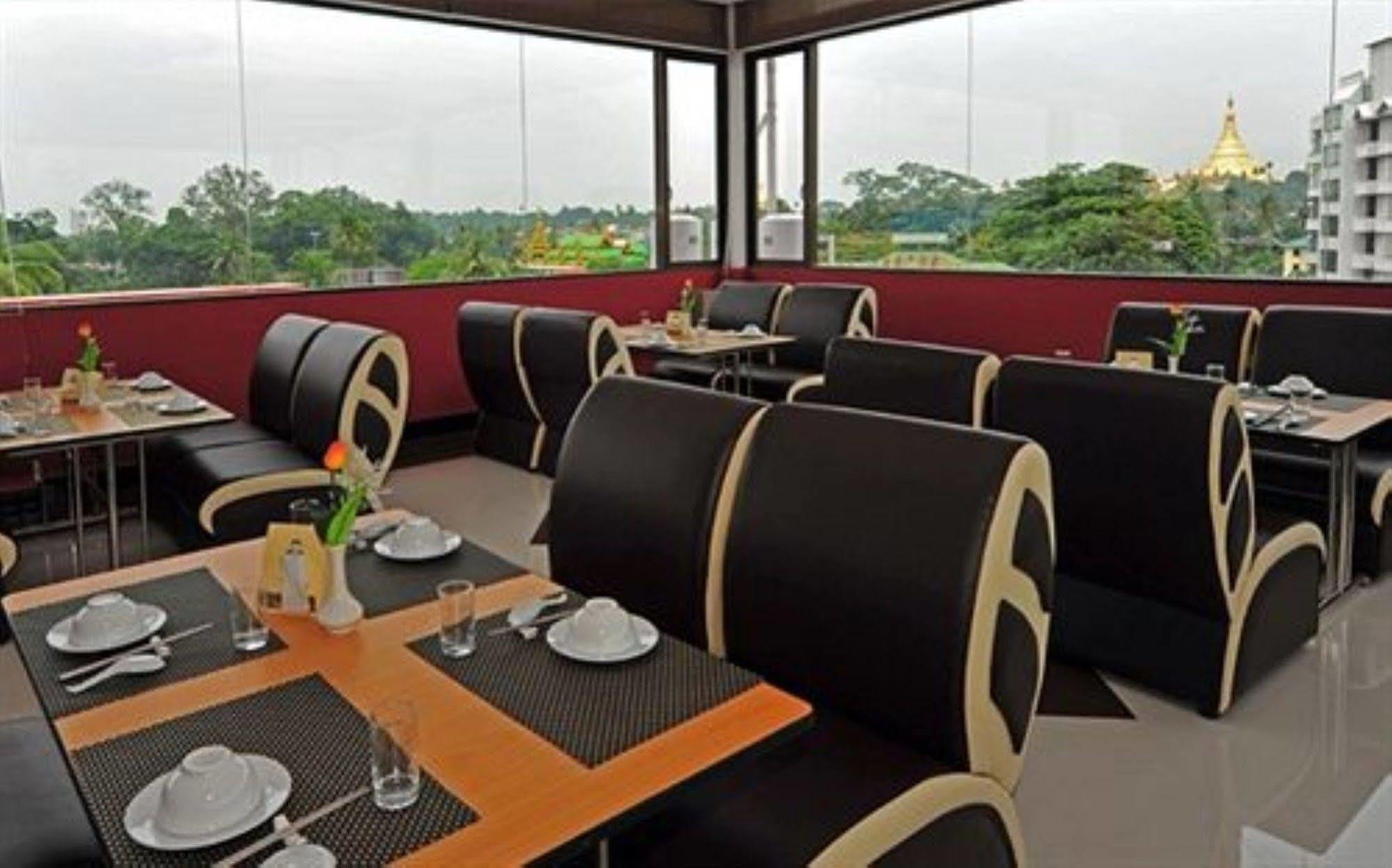 Clover Hotel Rangoon Eksteriør billede
