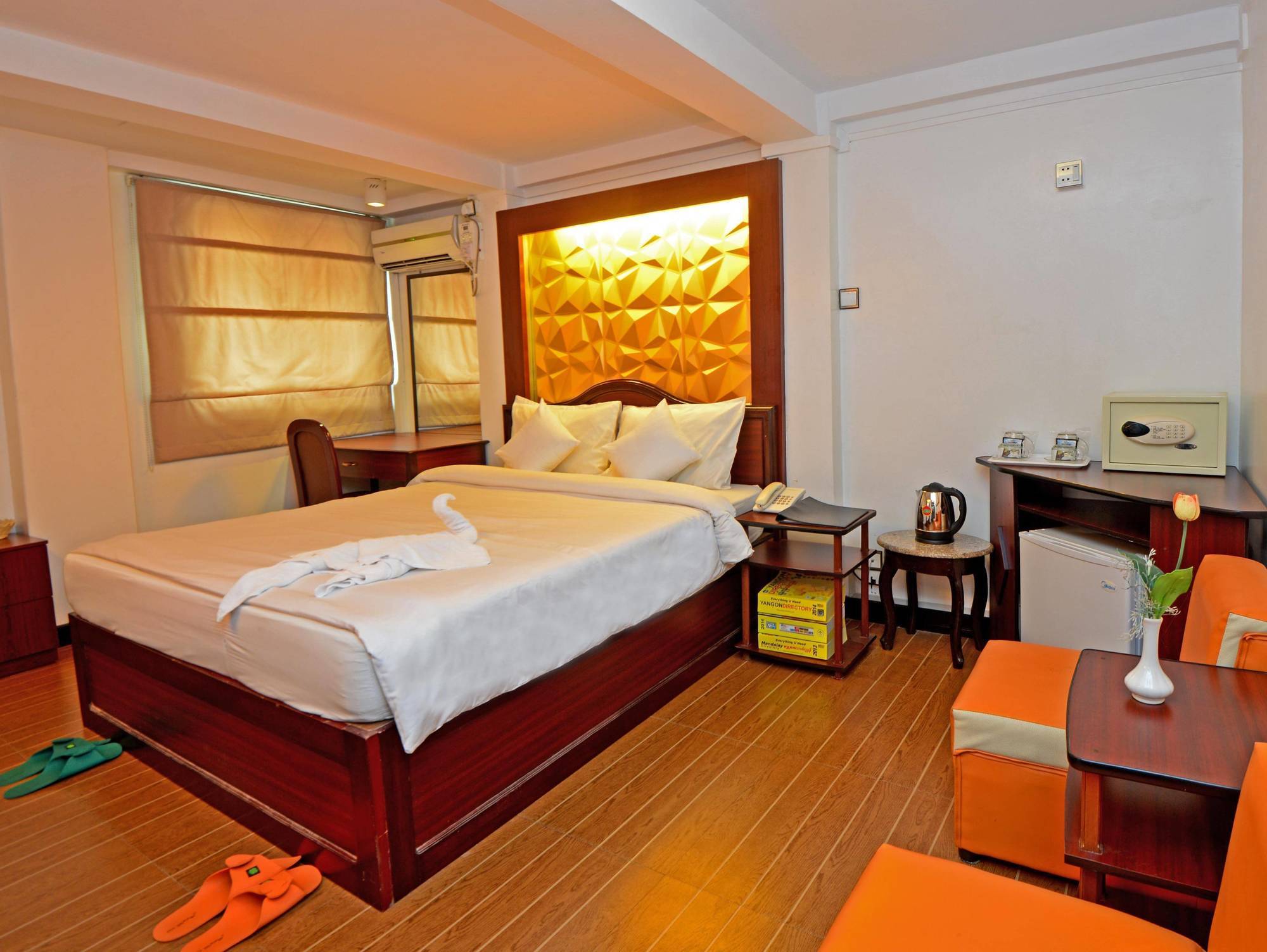 Clover Hotel Rangoon Eksteriør billede